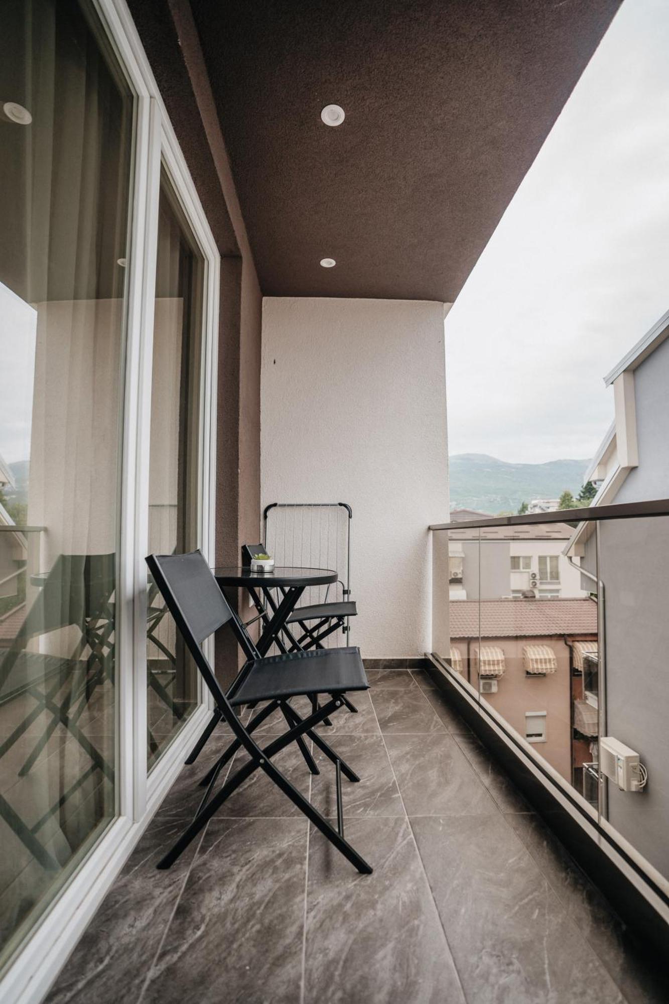Serenity Downtown Apartments Ochryda Zewnętrze zdjęcie