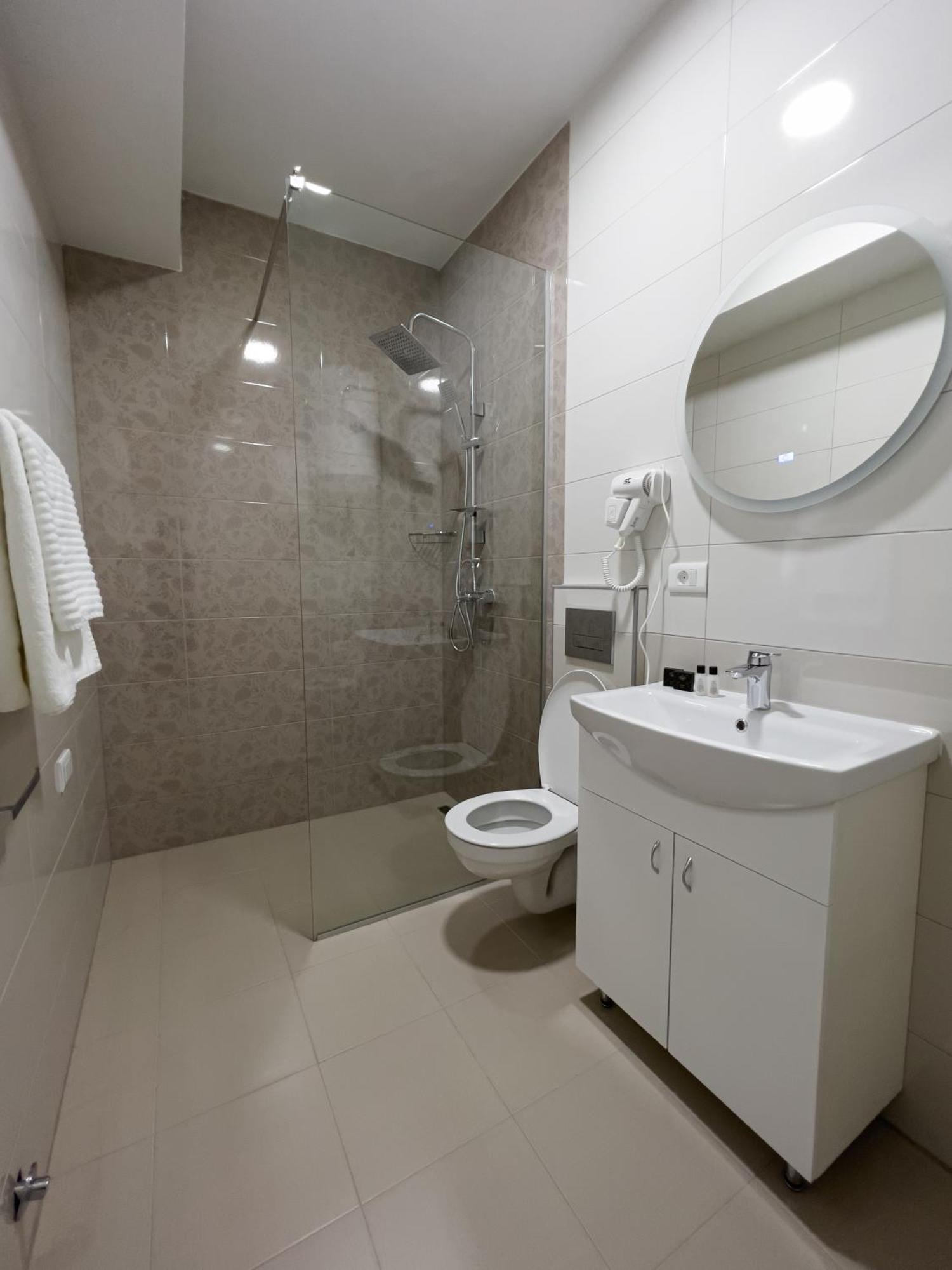 Serenity Downtown Apartments Ochryda Zewnętrze zdjęcie